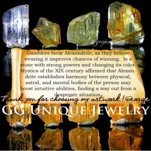 Solid Sterling 925 Silver Elegant Ring Alexandrite Stone White Topaz Crystals - Picture 11 of 12